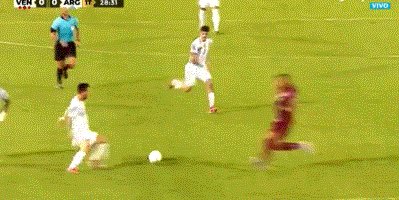 1630629824260023845.gif 5570.gif